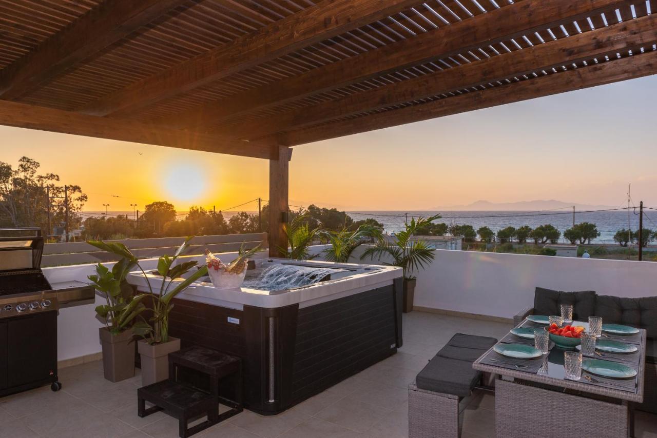 Odyssea Top View & Hot Jacuzzi Front Beach Kremastí Exteriör bild